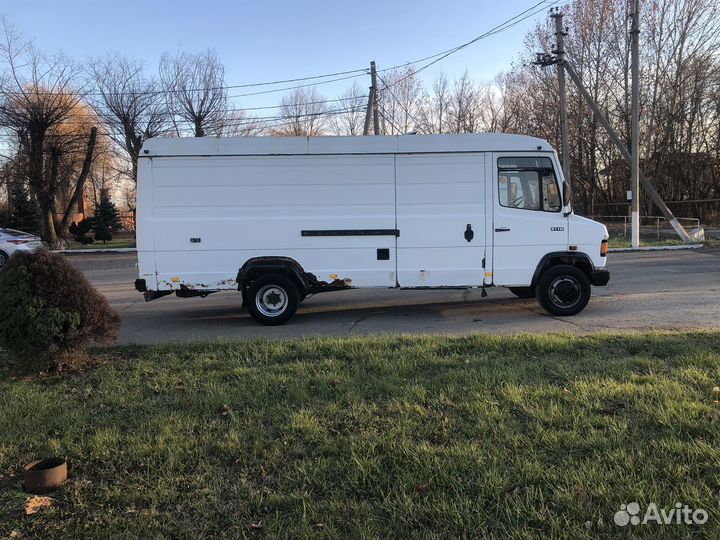 Мерседес 811