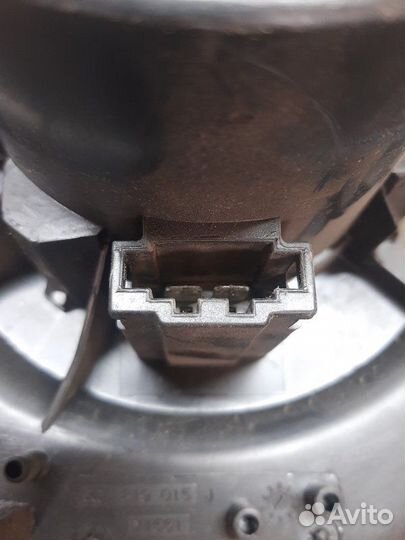 Моторчик печки Volkswagen Polo седан CFN 2013