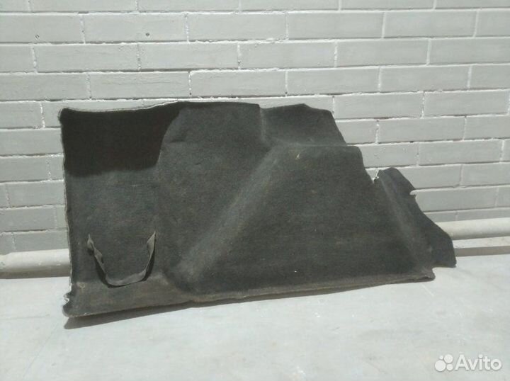 Обшивка багажника задняя левая Ford Focus 2 седан