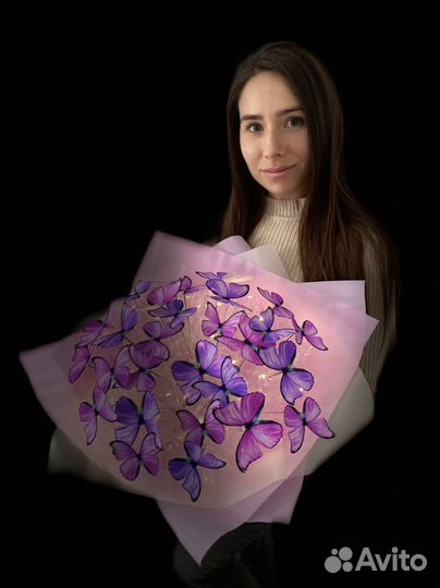 Букеты из бабочек светящейся