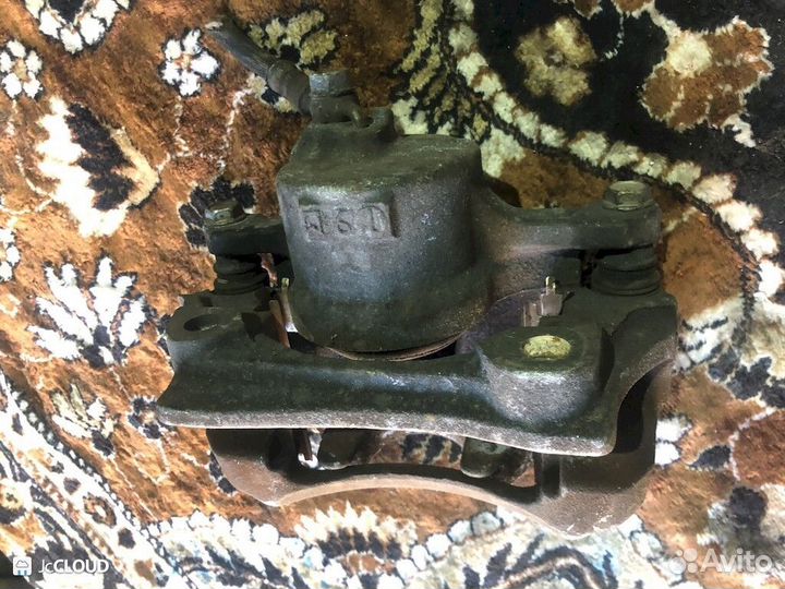 Суппорт на toyota altezza GXE10 1GFE