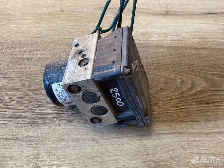 7700424520 блок ABS renault