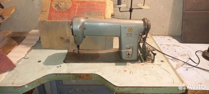 Швейная машина, оверлок