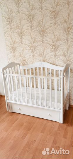 Детская кроватка универсальный маятник