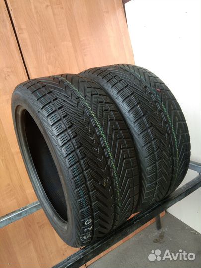 Vredestein Wintrac 4 Xtreme 275/40 R20
