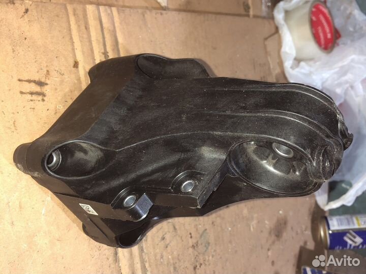 Кронштейн двс Mercedes