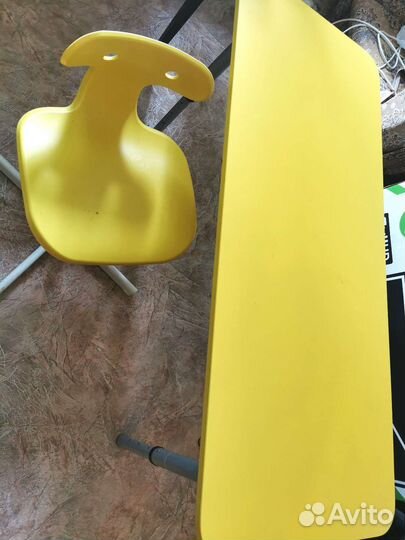 Детский стол и стул