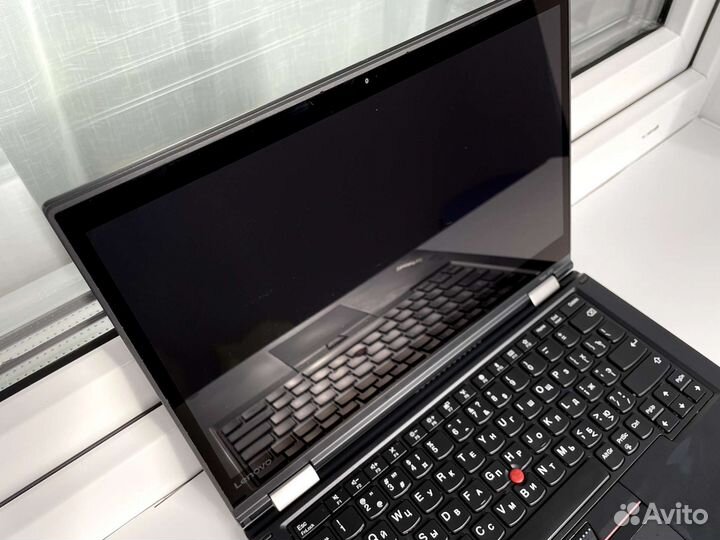 Lenovo ThinkPad Yoga 370 (сенсорный экран)