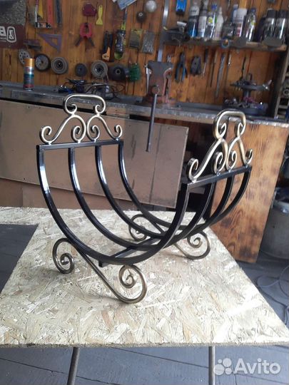 Дровница для камина, дома, бани и дачи