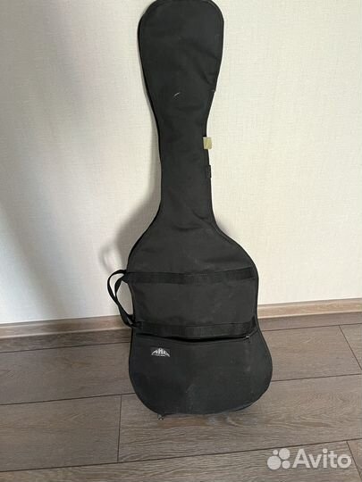 Электро гитара, комбик, каблеь