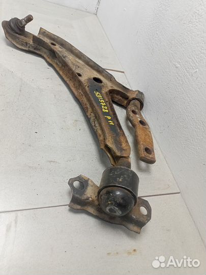Рычаг передний левый нижний