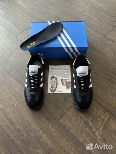 Кроссовки adidas spezial