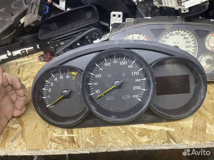 Шиток приборов renault fluence