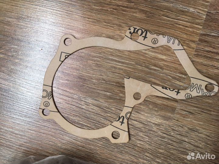 Водяной насос (помпа) + ролик