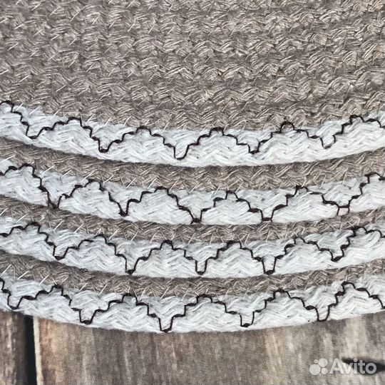 Салфетки сервировочные, подставки