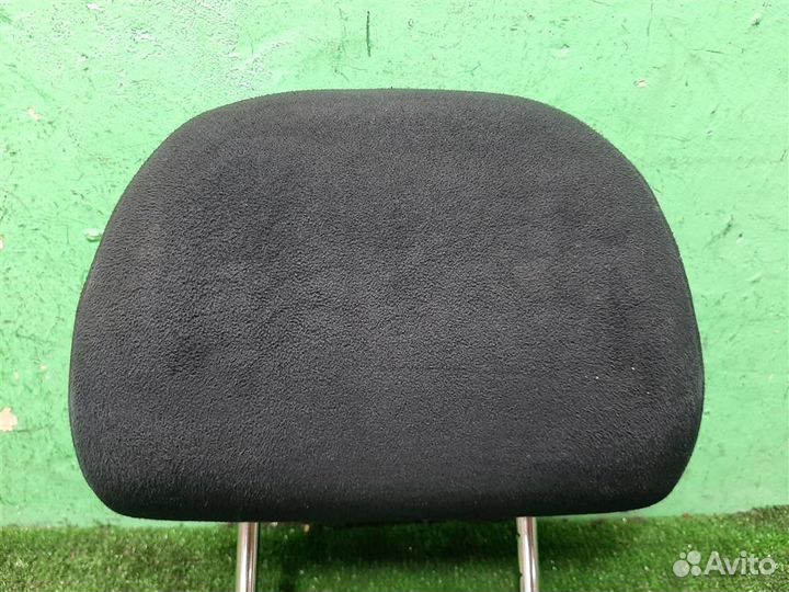 Подголовник Mitsubishi Grandis 2008