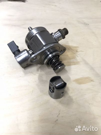 Насос тнвд 06K127025E Passat B8,1.8 TSI