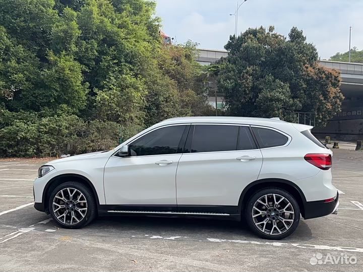 BMW X1 2.0 AT, 2021, 45 000 км