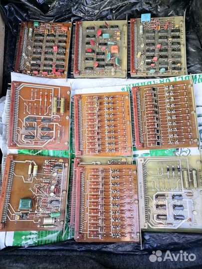 Радиодетали платы от прибора 