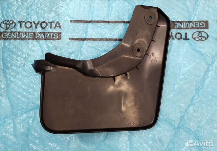 Брызговик Рав 4 5 задний левый Оригинал NEW 19-23