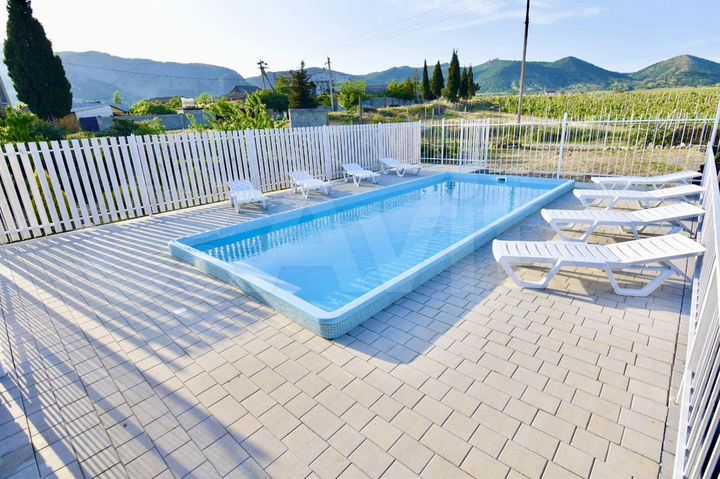 Дом 200 м² на участке 7 сот.