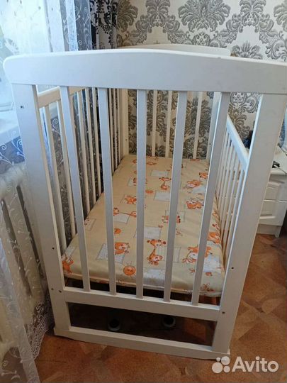 Детская кроватка