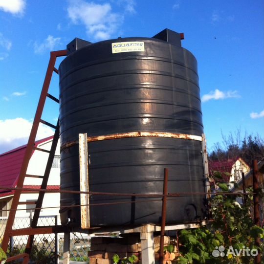 Пластиковый бак