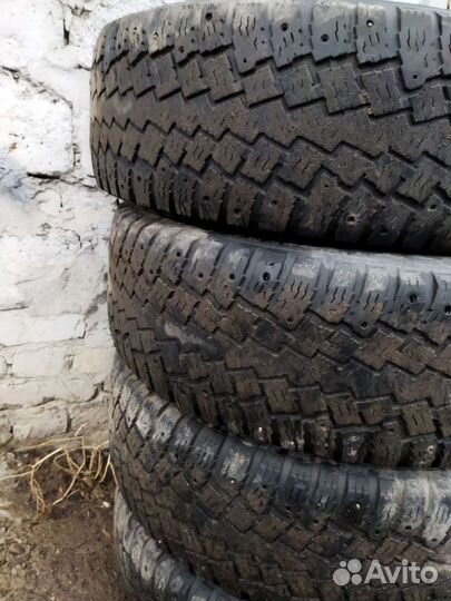 Nokian Tyres Hakkapeliitta LT 265/75 R16