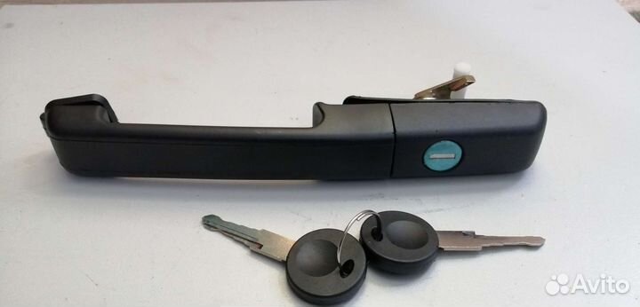 Ручка пер. правая VW passat B3