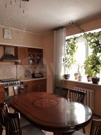3-к. квартира, 90 м², 2/5 эт.