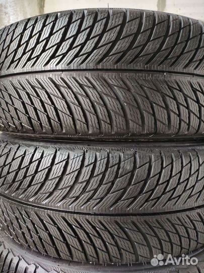 Michelin Pilot Alpin 5 SUV 235/60 R18 и 255/55 R18