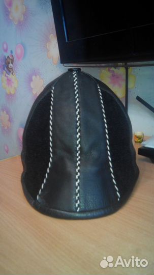 Кожанная кепка