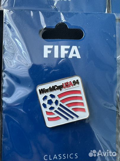 Официальные значки чемпионатов мира FIFA