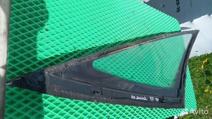 Форточка передняя правая Chevrolet Lumina