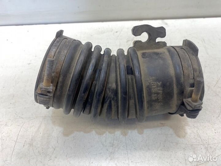 Патрубок воздушного фильтра Mazda 6 седан GG 2.0