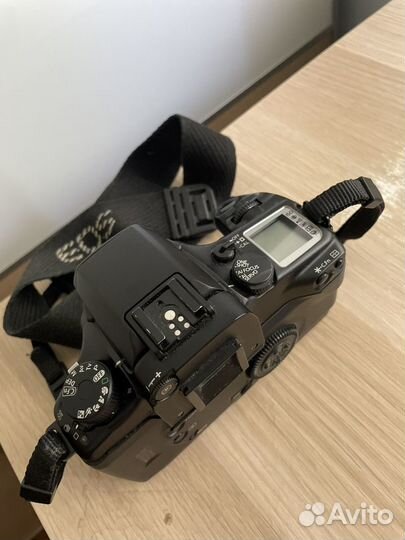 Зеркальный фотоаппарат cannon eos 30