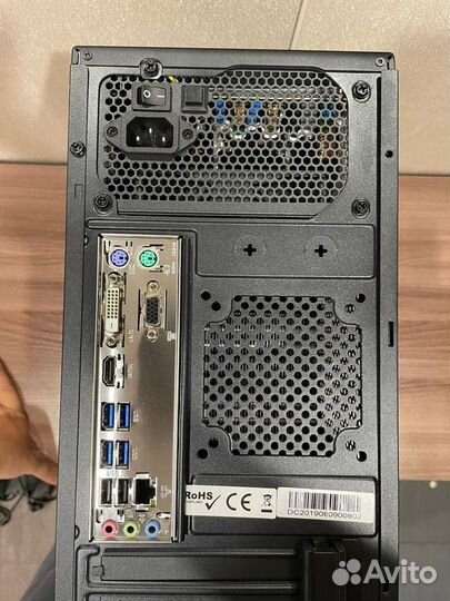 Ryzen3-2200G/Gigabyte GA-А320M/озу-2x4GB/SSD+HDD