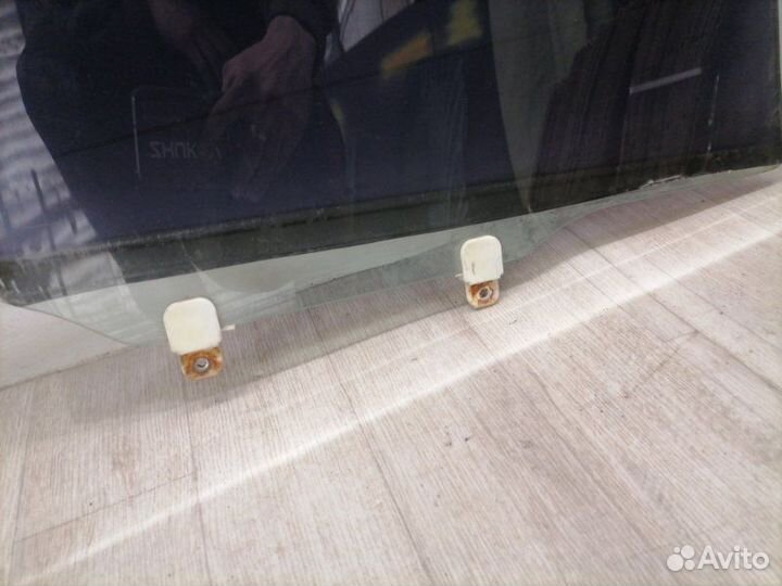 Стекло заднее левое Mitsubishi Lancer 10