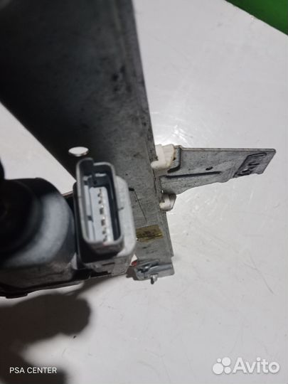 Стеклоподъемник задний левый Peugeot 207