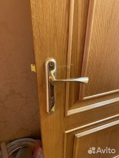 Двери межкомнатные массив с коробкой