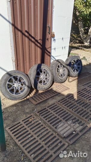 Шины и диски на 13