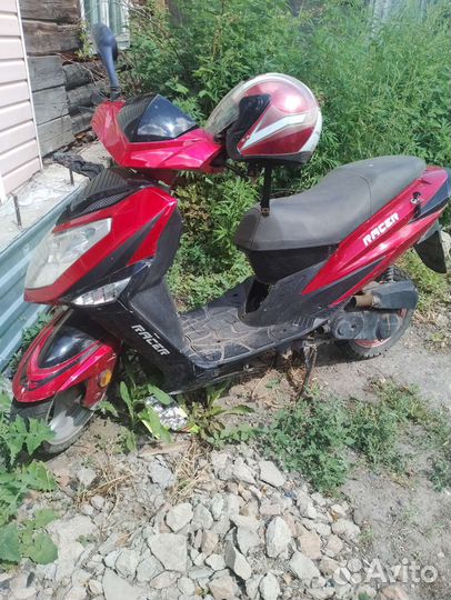 Продам скутер Рейсер