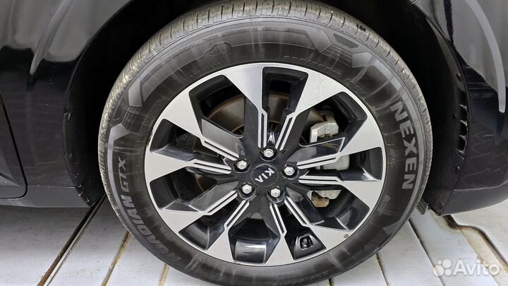 Kia Carnival 2.2 AT, 2021, 68 670 км