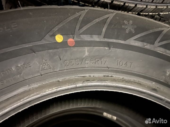 Sailun Ice Blazer WST3 235/65 R17 104T