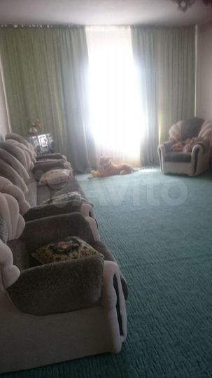 Дом 275 м² на участке 9 сот.