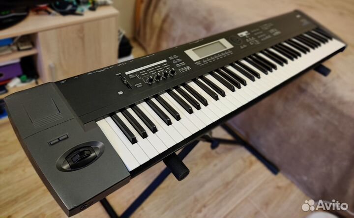 Korg TR 76 + плата EXB-smpl (встроена)