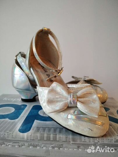 Туфли на девочку 26 размер