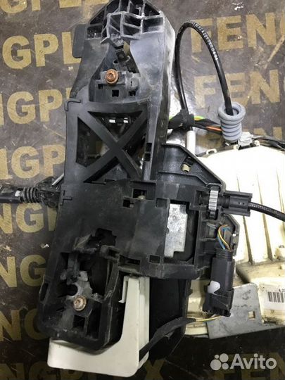 Замок двери передний правый Mercedes S-Class W221