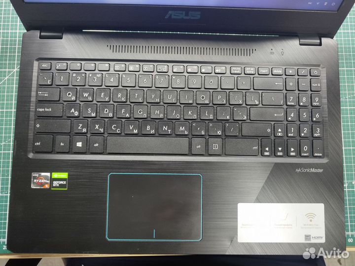 Ноутбук asus