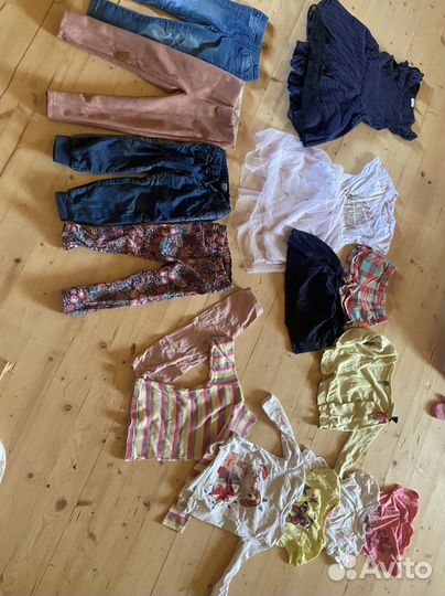 Пакет фирменной одежды на девочку 98 104